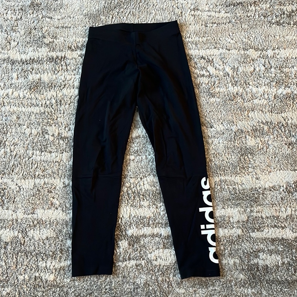New adidas leggings in great condition